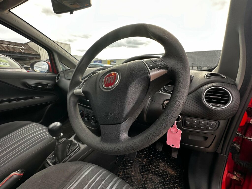 Fiat Punto Evo Active White #13