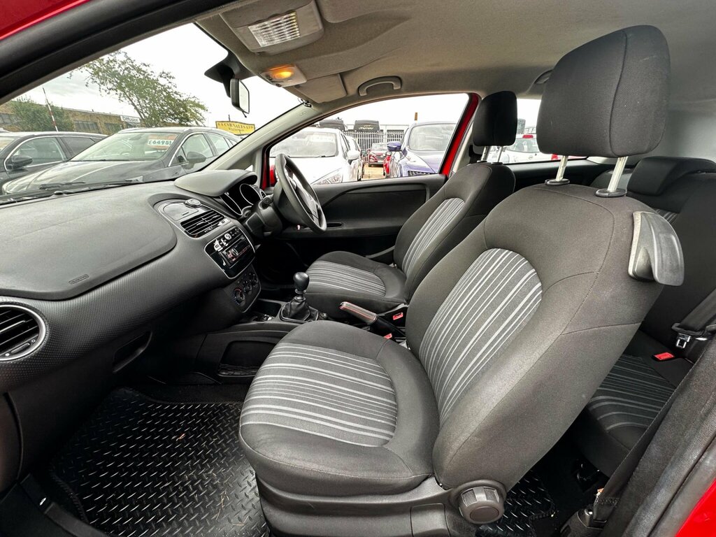 Fiat Punto Evo Active White #23