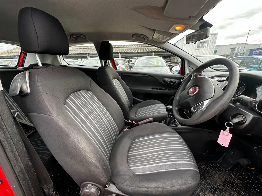 Fiat Punto Evo Active White #17