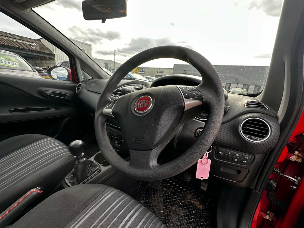 Fiat Punto Evo Active White #20