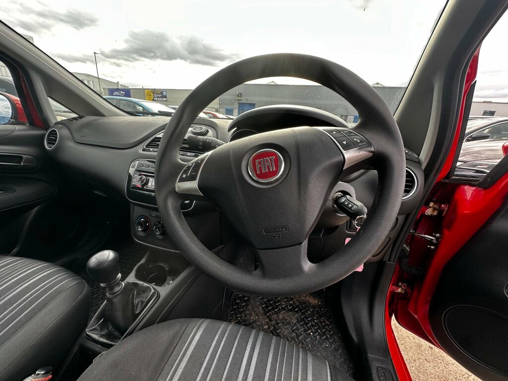Fiat Punto Evo Active White #18