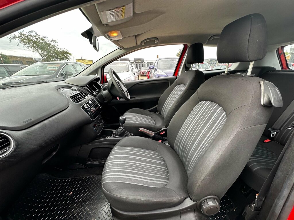 Fiat Punto Evo Active White #25