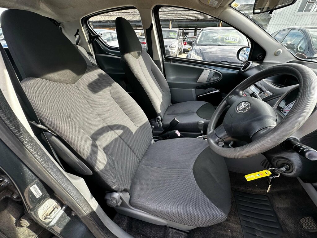 Toyota Aygo Hatchback Silver #12