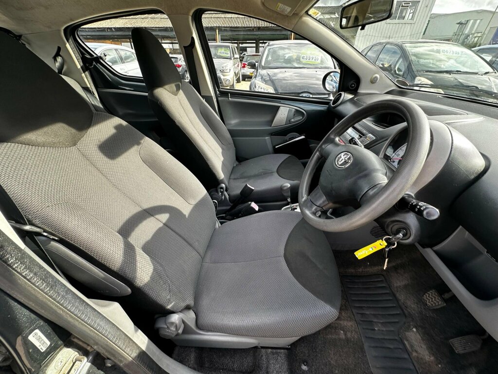 Toyota Aygo Hatchback Silver #26