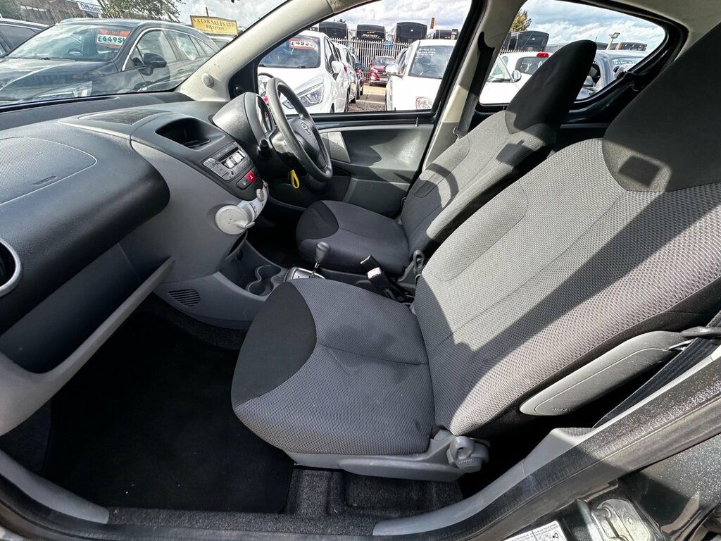 Toyota Aygo Hatchback Silver #17