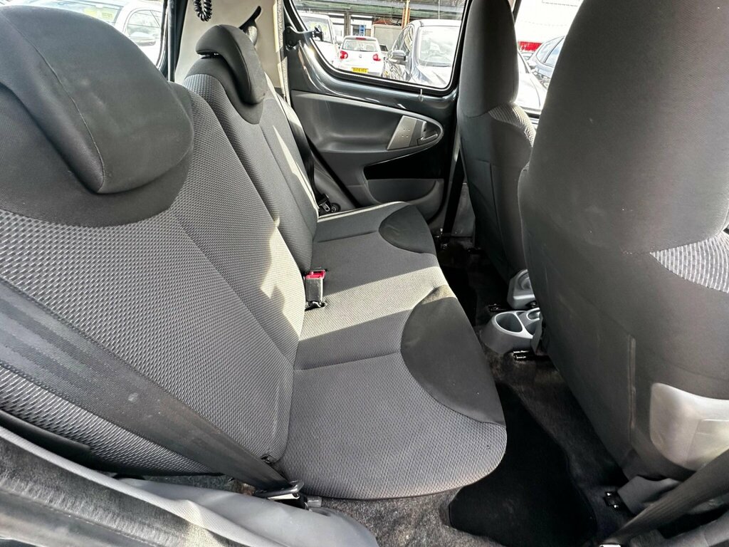 Toyota Aygo Hatchback Silver #23