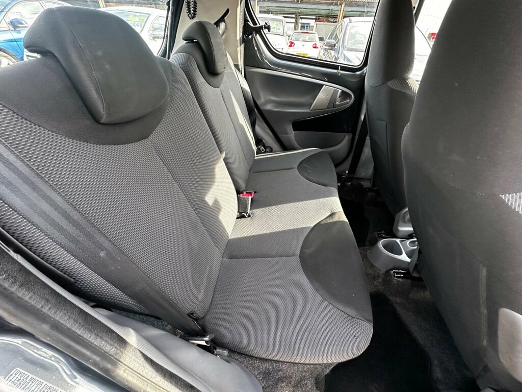Toyota Aygo Hatchback Silver #24