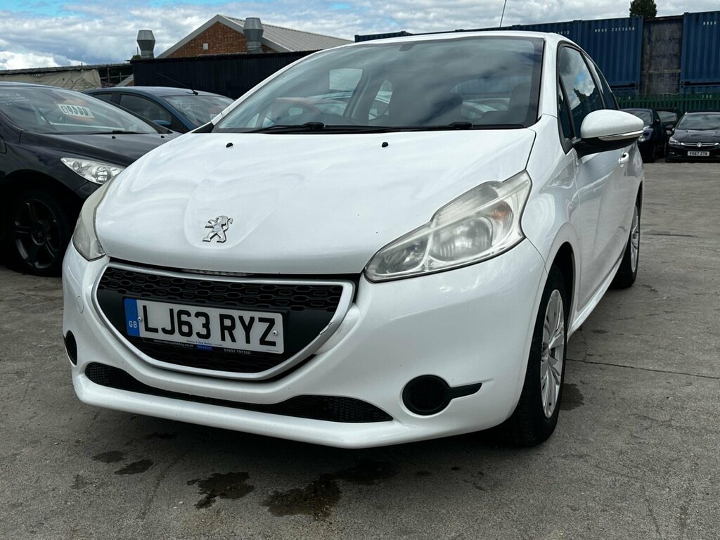 Peugeot 208 1.0 Vti Access Euro 5 White #2