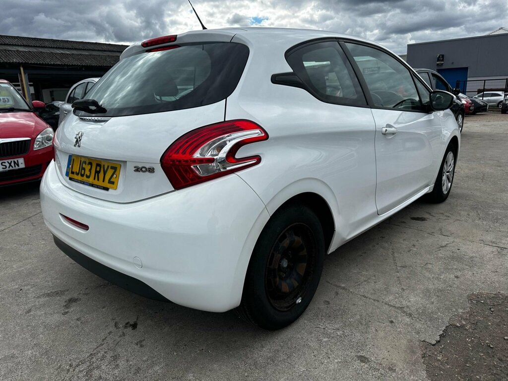 Peugeot 208 1.0 Vti Access Euro 5 White #6