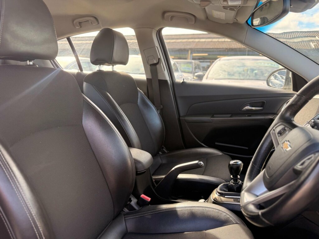 Chevrolet Cruze Lt White #37