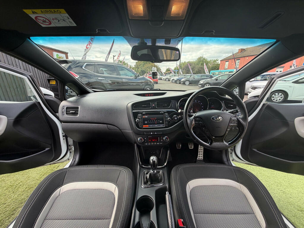 Kia Proceed Hatchback 1.6 T-gdi Gt Tech Euro 5 201414 Red #29