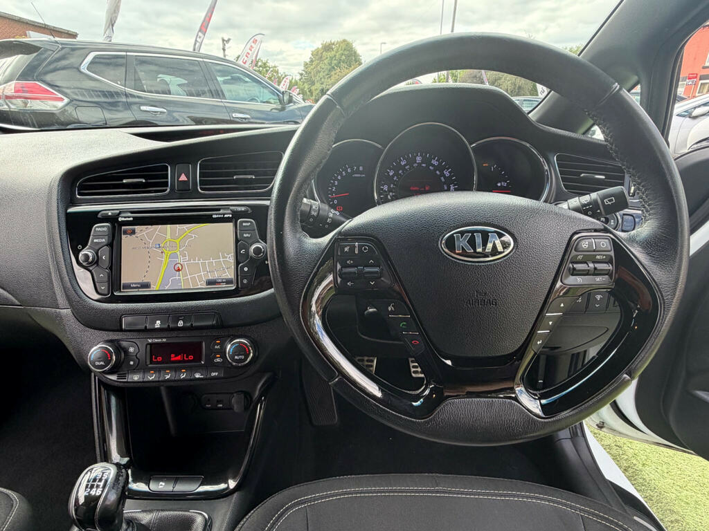 Kia Proceed Hatchback 1.6 T-gdi Gt Tech Euro 5 201414 Red #37