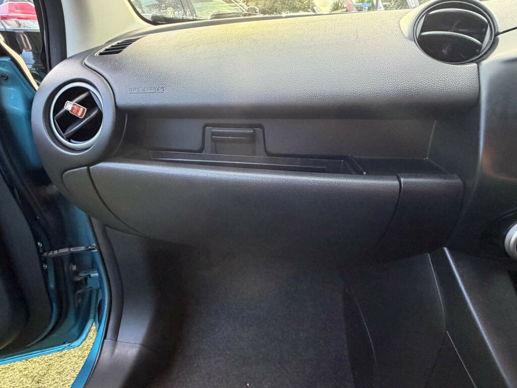 Mazda 2 Zda Mazda2 1.3 Ts Euro 5 Ac Black #32
