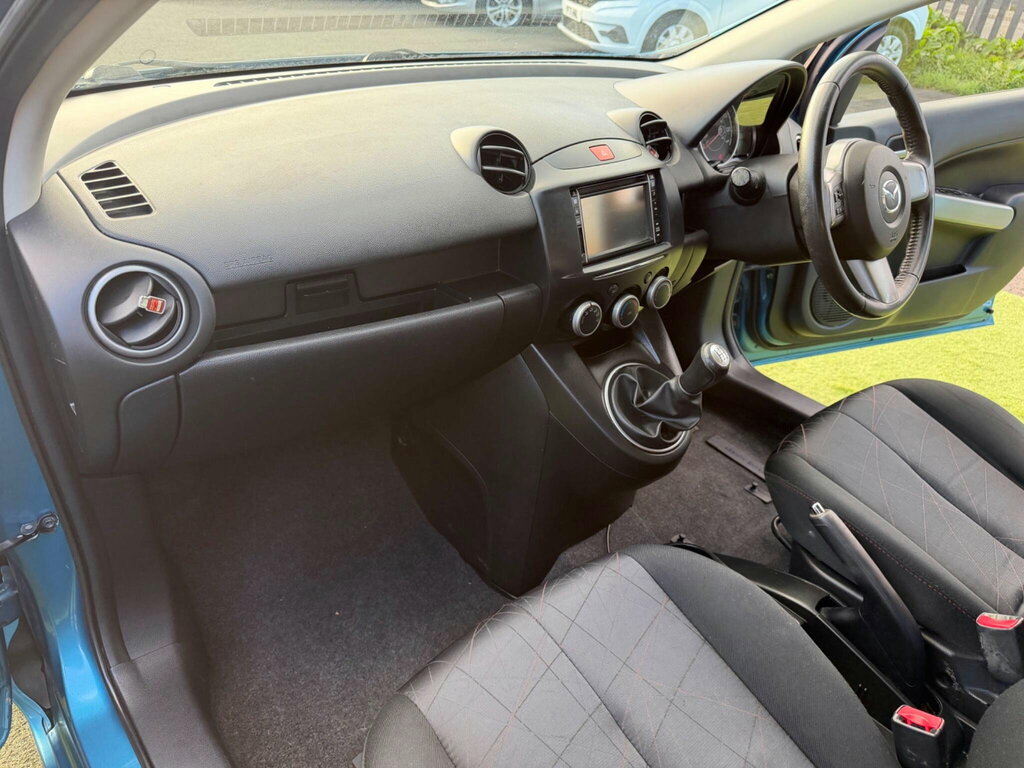 Mazda 2 Zda Mazda2 1.3 Ts Euro 5 Ac Black #28