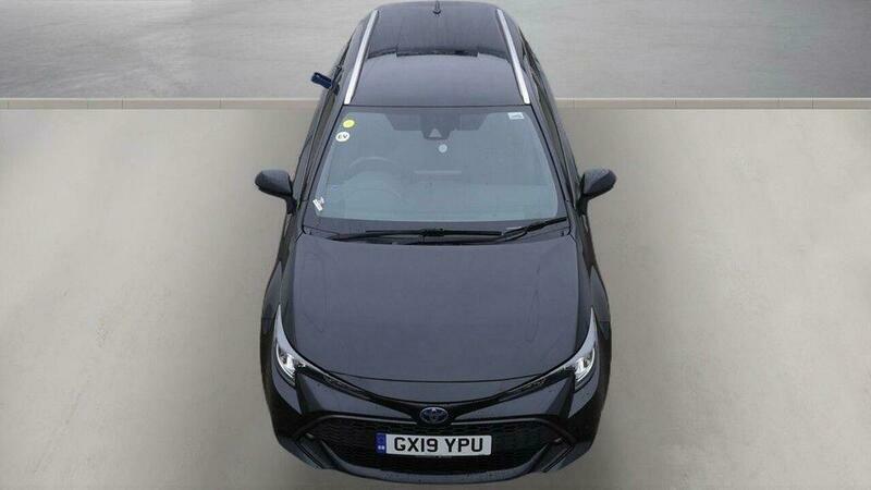 Toyota Corolla 2.0 Vvt-h Design Touring Black #2