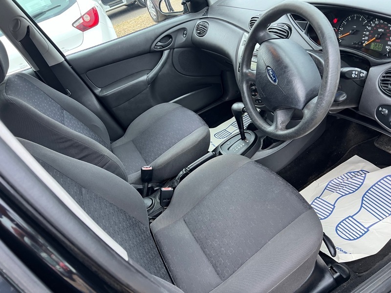 Ford Focus 1.6I 16V Black #18