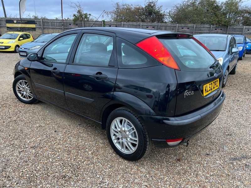 Ford Focus 1.6I 16V Black #13