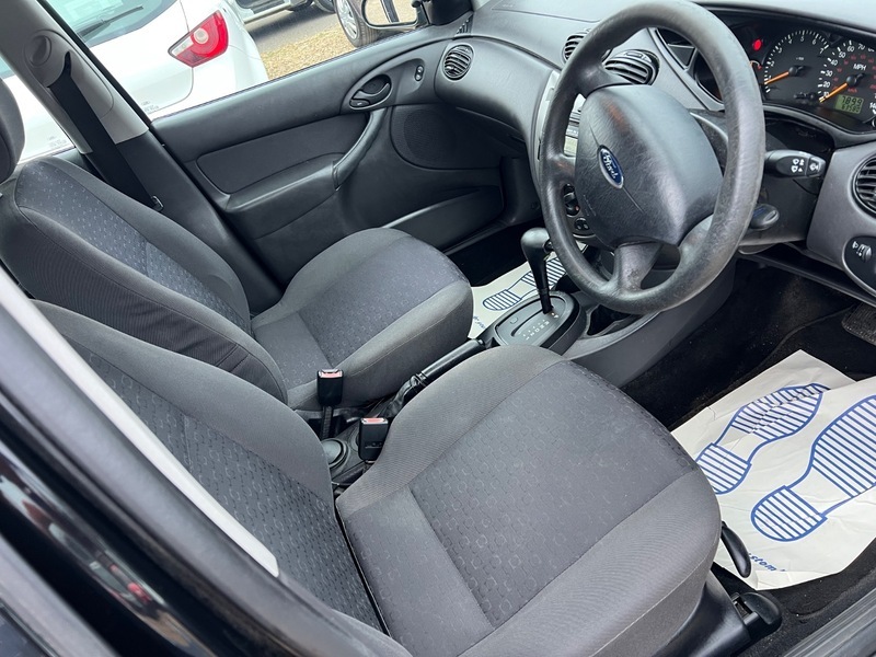 Ford Focus 1.6I 16V Black #17