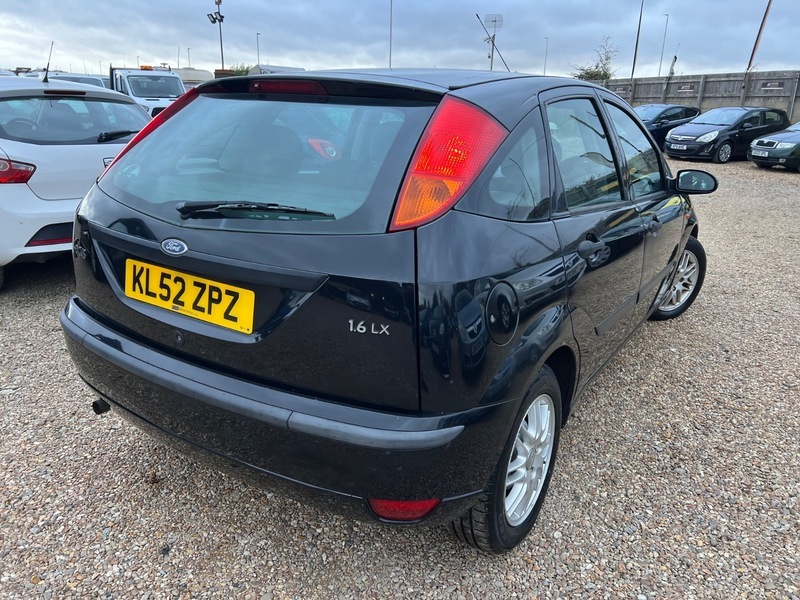 Ford Focus 1.6I 16V Black #11