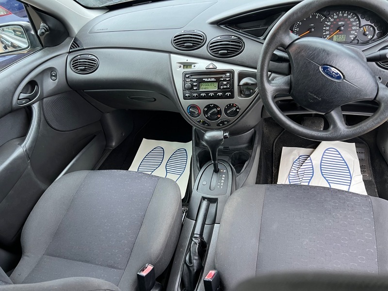 Ford Focus 1.6I 16V Black #20