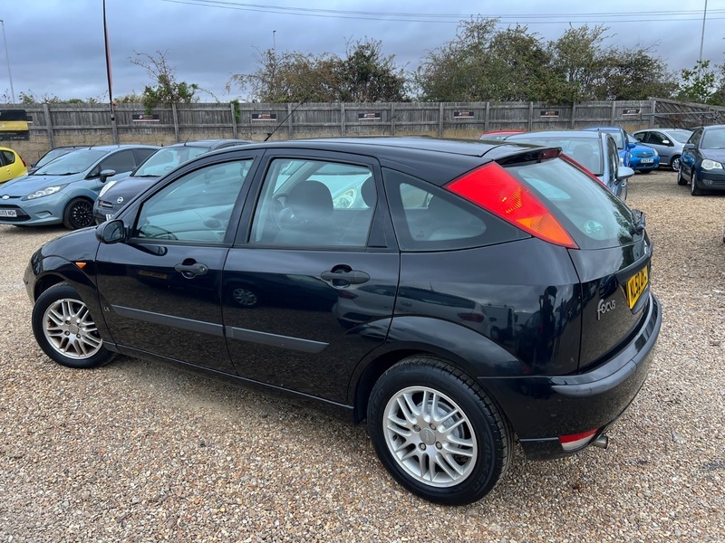 Ford Focus 1.6I 16V Black #12