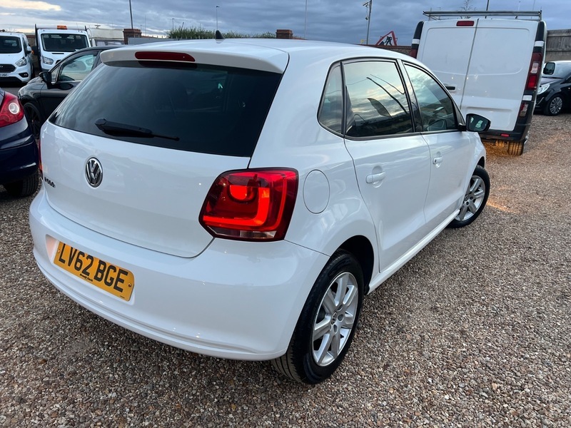Volkswagen Polo Match White #3
