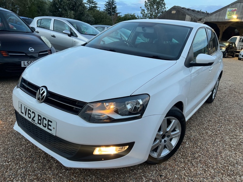 Volkswagen Polo Match White #6