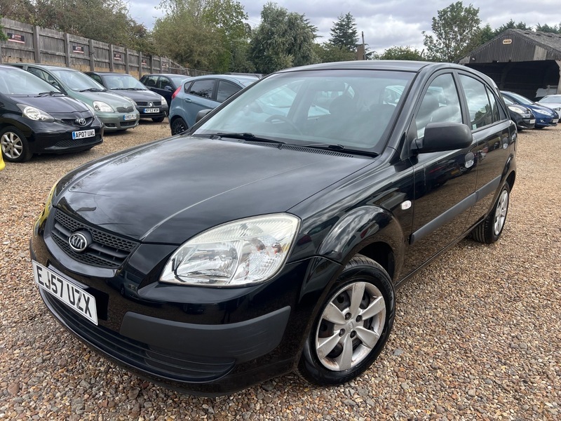 Kia RIO 1.5 Chill Crdi 109 Bhp Silver #13