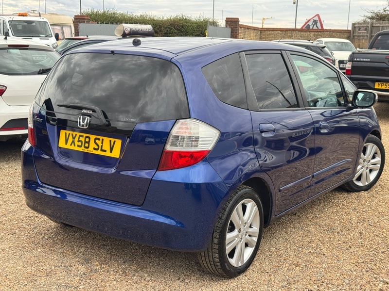 Honda Jazz 1.3 I-vtec Es 98 Bhp Red #14