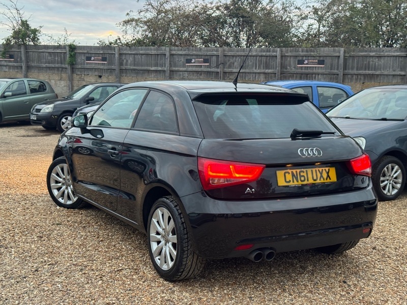 Audi A1 1.4 Tfsi Sport Euro 5 Ss Black #13