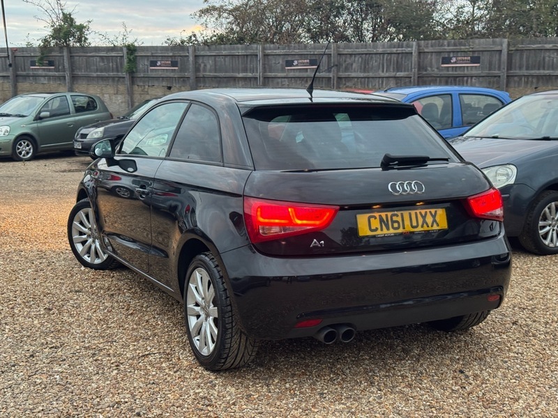 Audi A1 1.4 Tfsi Sport Euro 5 Ss Black #16