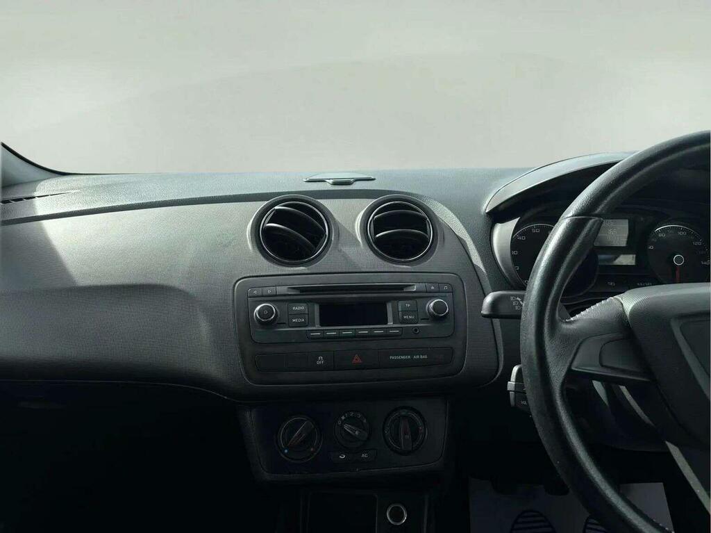 Seat Ibiza 1.4 Toca White #13