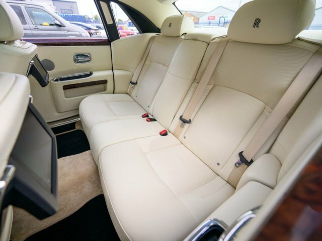 Rolls-Royce Ghost 6.6 V12 Saloon Euro 6 563 Bhp White #25