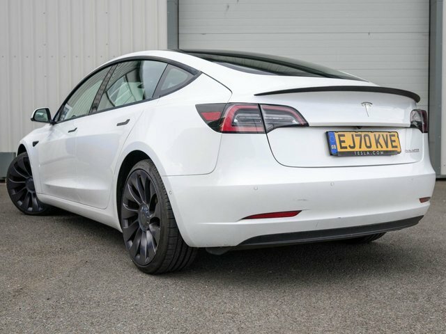 Tesla Model 3 2020 Dual Motor Performance Saloon White #2