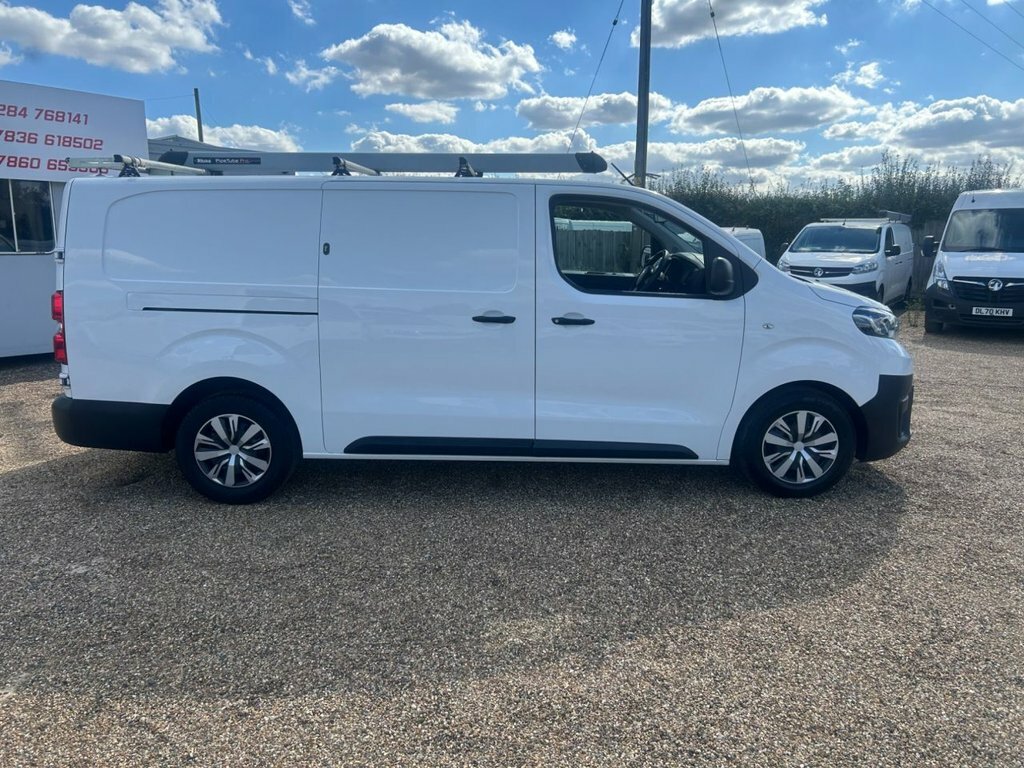 Toyota PROACE 2L Icon 6Dr White #6