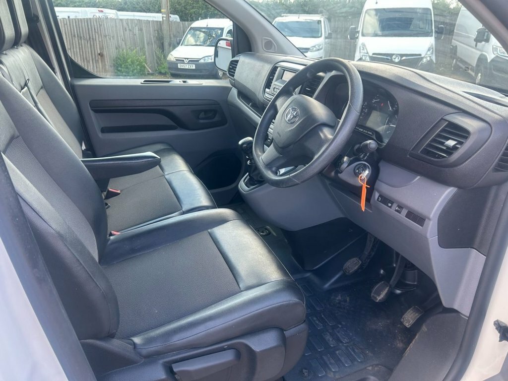 Toyota PROACE 2.0D Active Long Panel Van White #7