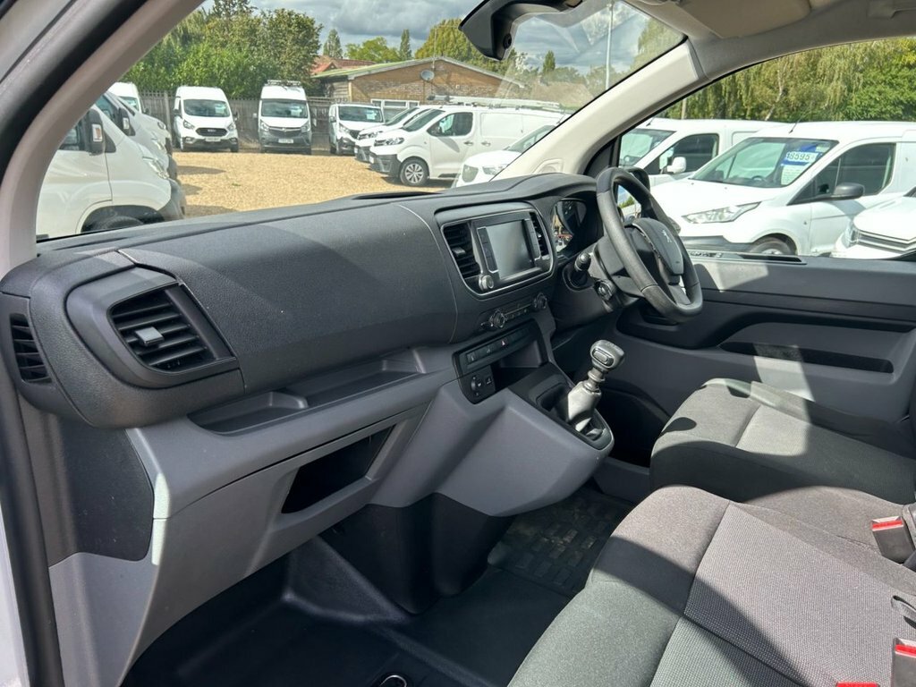 Peugeot Expert Manual Grey #30