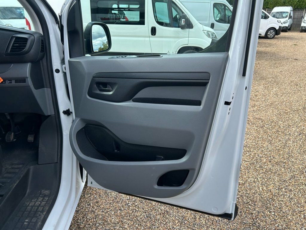 Peugeot Expert Manual Grey #7