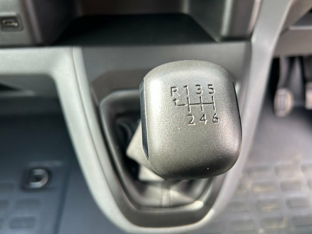 Peugeot Expert Manual Grey #13