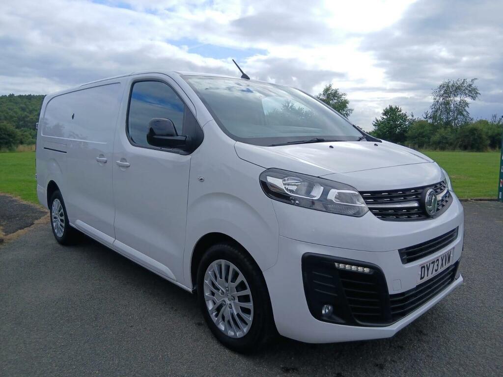 Vauxhall Vivaro Panel Van 1.5 Turbo D 2900 Pro L2 H1 Euro 6 Ss White
