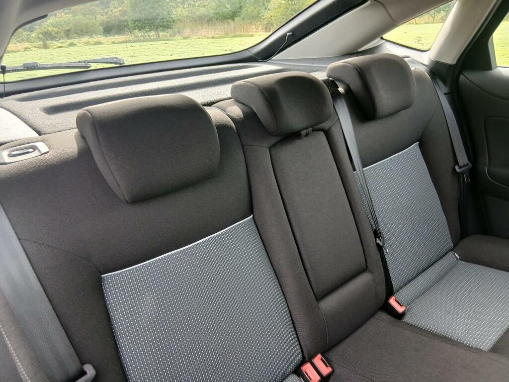 Ford Mondeo Titanium Gold #9