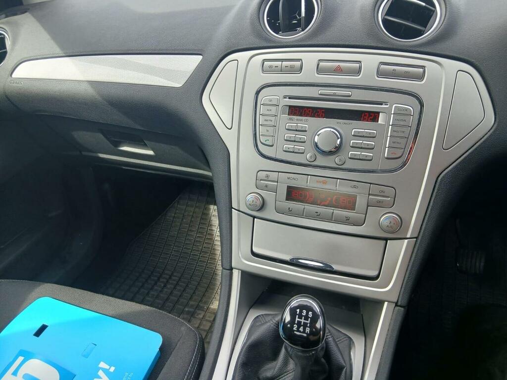 Ford Mondeo Titanium Gold #11