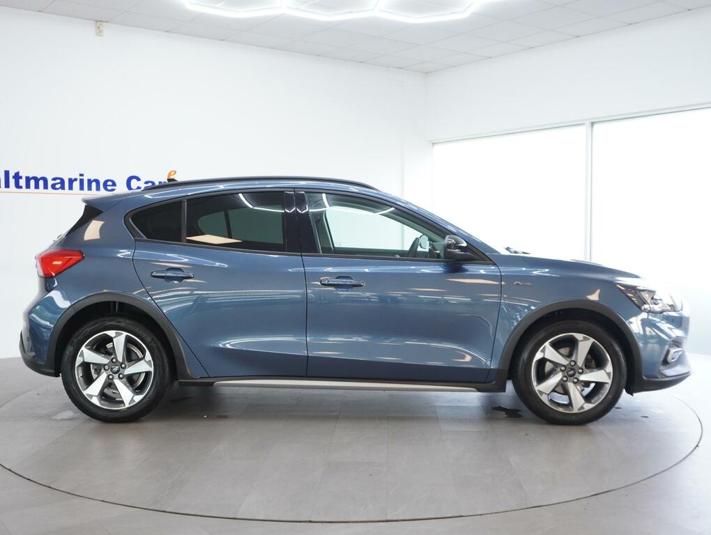 Ford Focus 1.0T Ecoboost Active Hatchback Eur UGZ6150 Blue #4