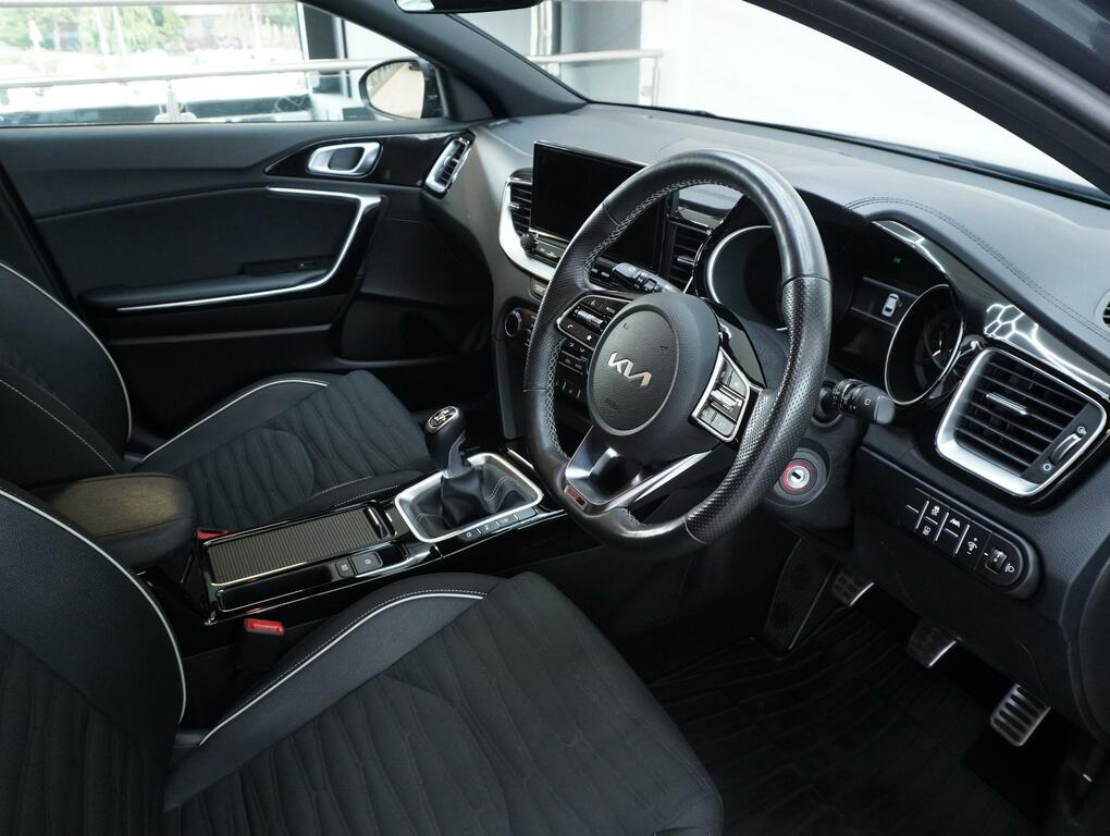 Kia Proceed 1.5 T-gdi Gt-line Shooting Brake Grey #3