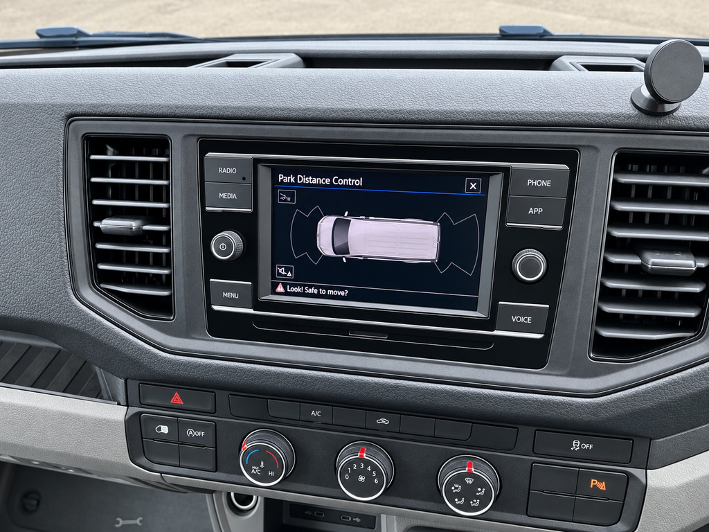 Volkswagen Crafter 2.0 Tdi Cr35 Trendline Panel Van White #2