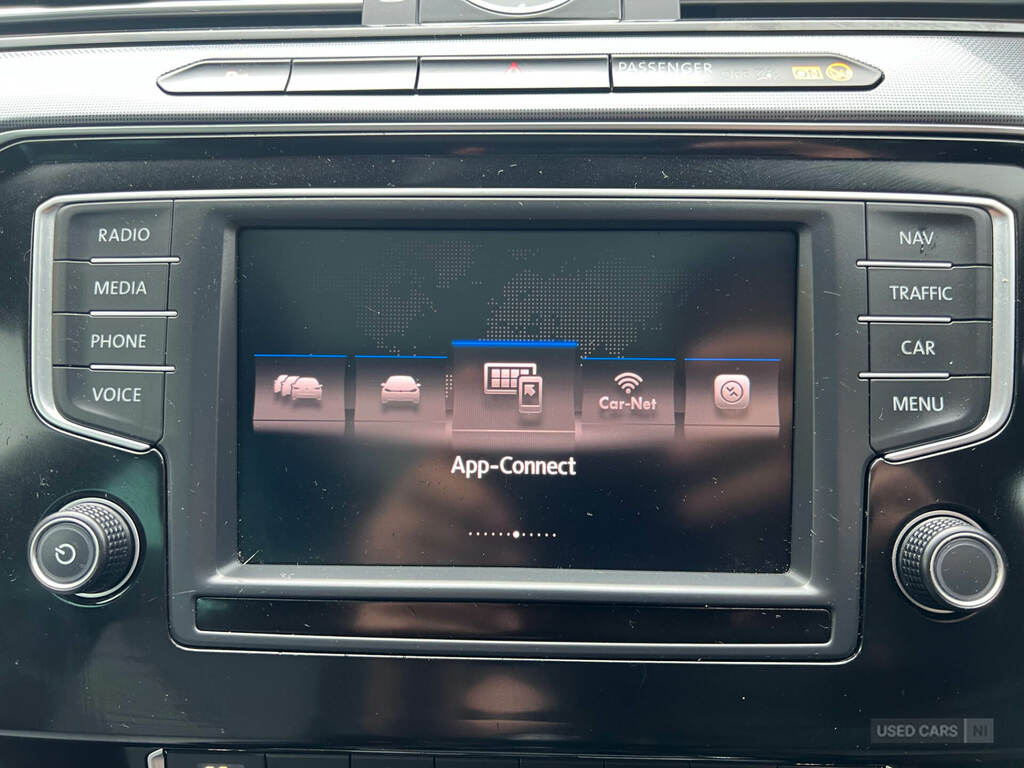 Volkswagen Passat Grey #20