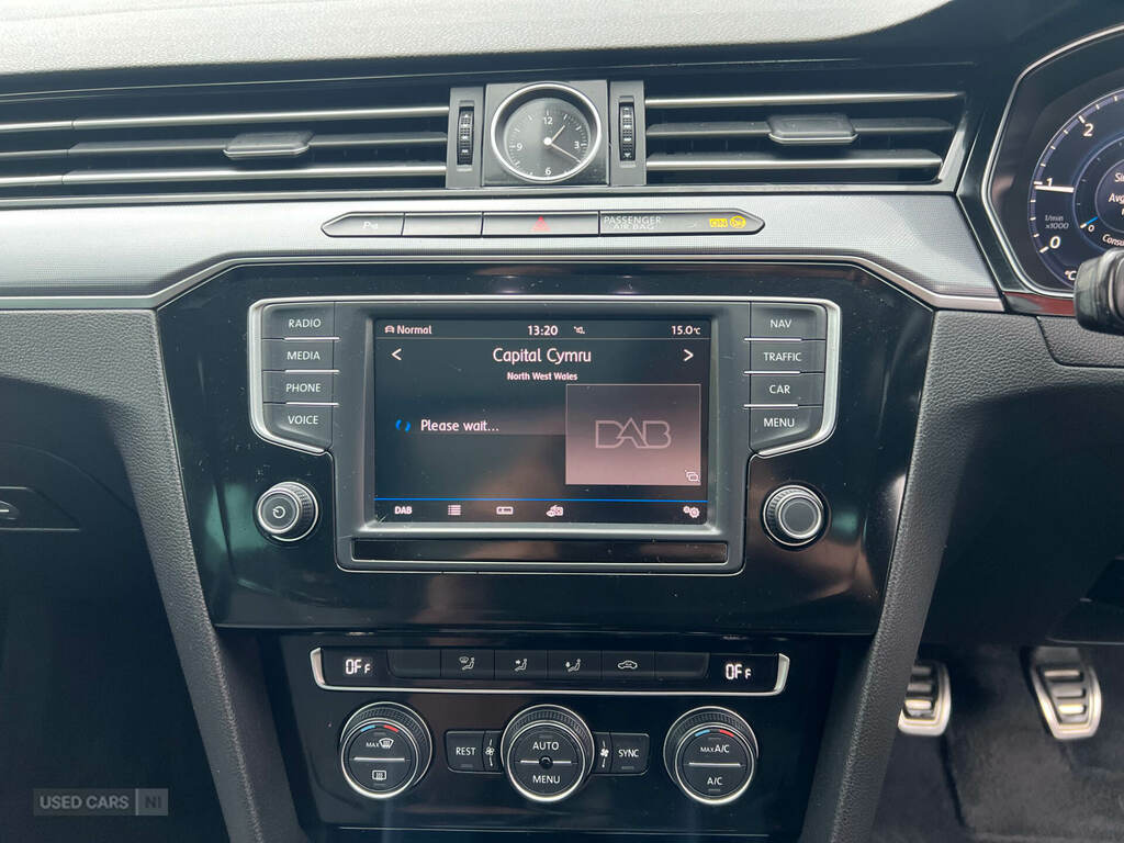 Volkswagen Passat Grey #17