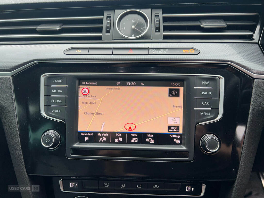 Volkswagen Passat Grey #15
