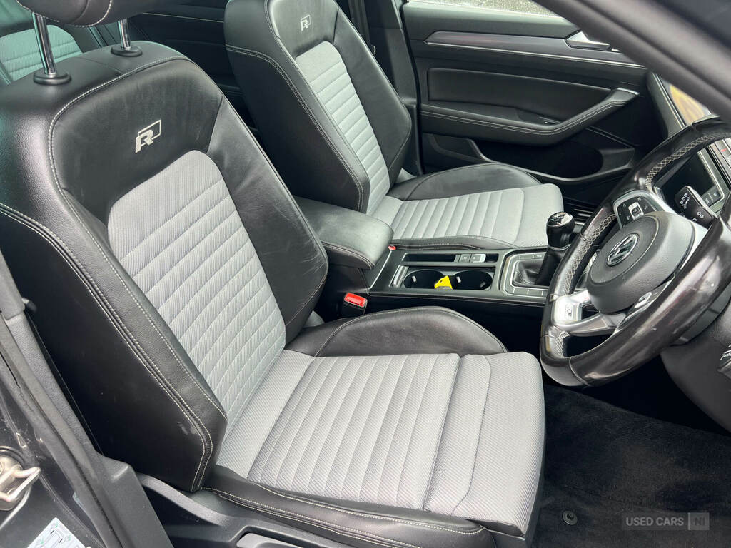 Volkswagen Passat Grey #10