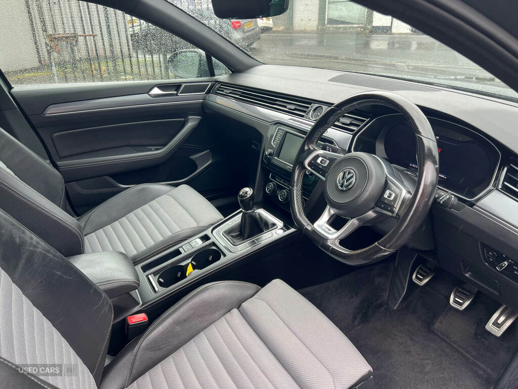 Volkswagen Passat Grey #11